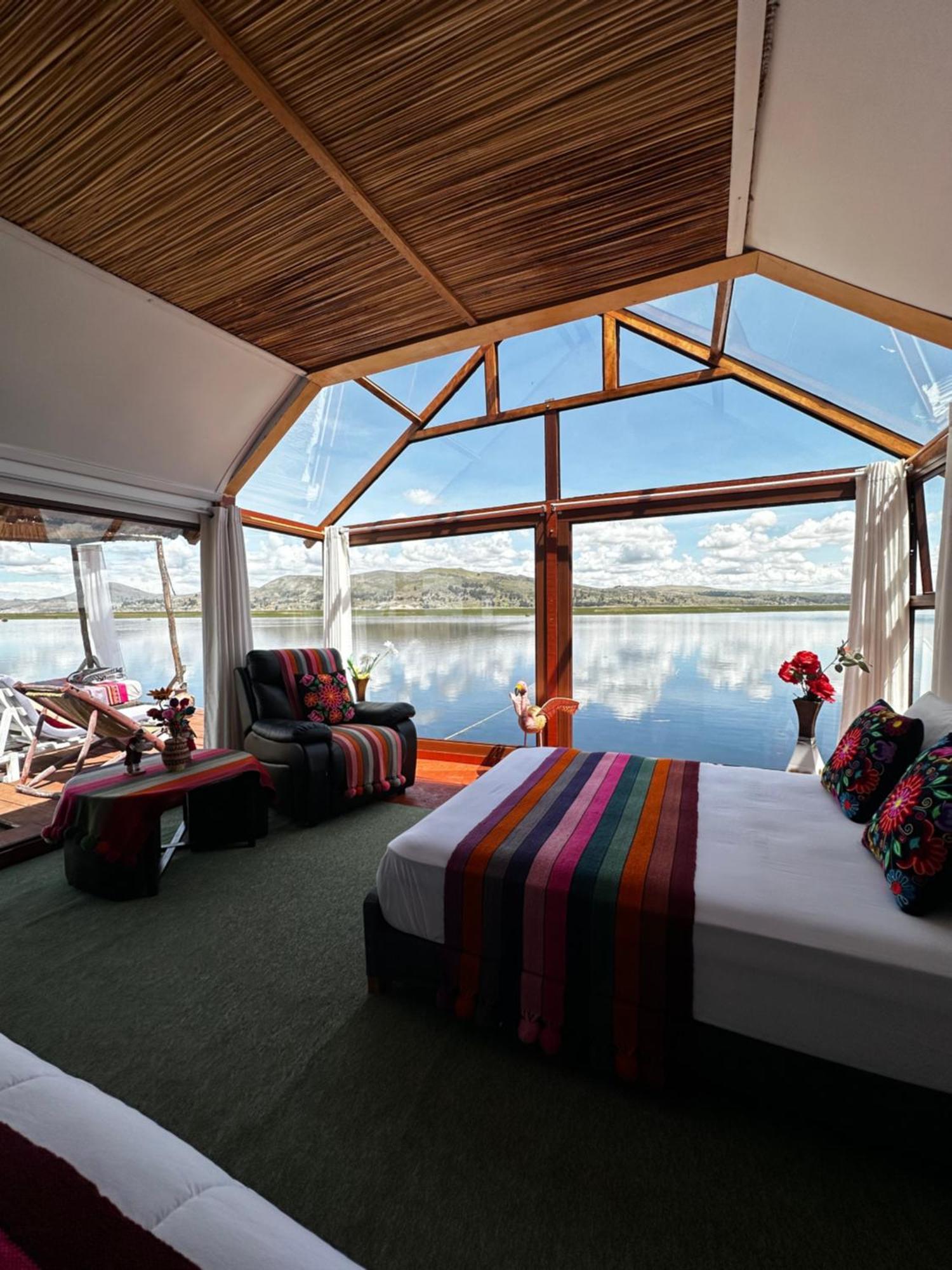 Uros Waliski Lodge プーノ エクステリア 写真